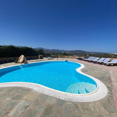 Villa Peonia Budoni Bagian luar foto