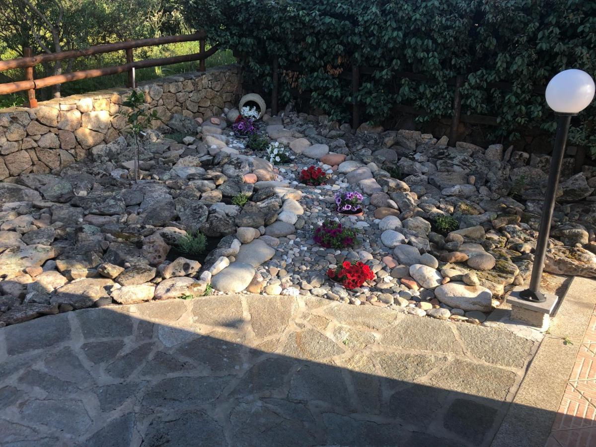 Villa Peonia Budoni Bagian luar foto