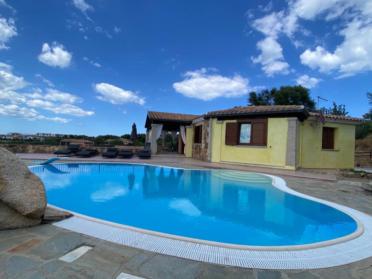 Villa Peonia Budoni Bagian luar foto